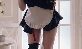不负Alina Becker的名号：她的作品图包，埃雷什基伽尔让人想再看一遍。